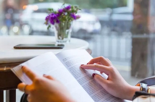 副教授出書怎么辦理